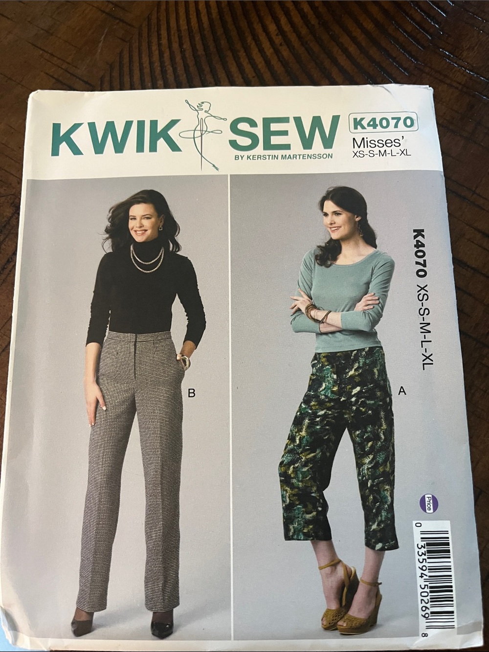 KWIK SEW K4070 Wide-Leg Women’s Pants Pattern — Gray & Green Options